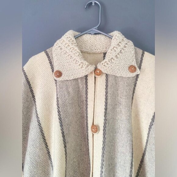 Vintage Fringe Poncho Cape Cottagecore Wool Blend Autumn Shawl - Picture 3 of 13